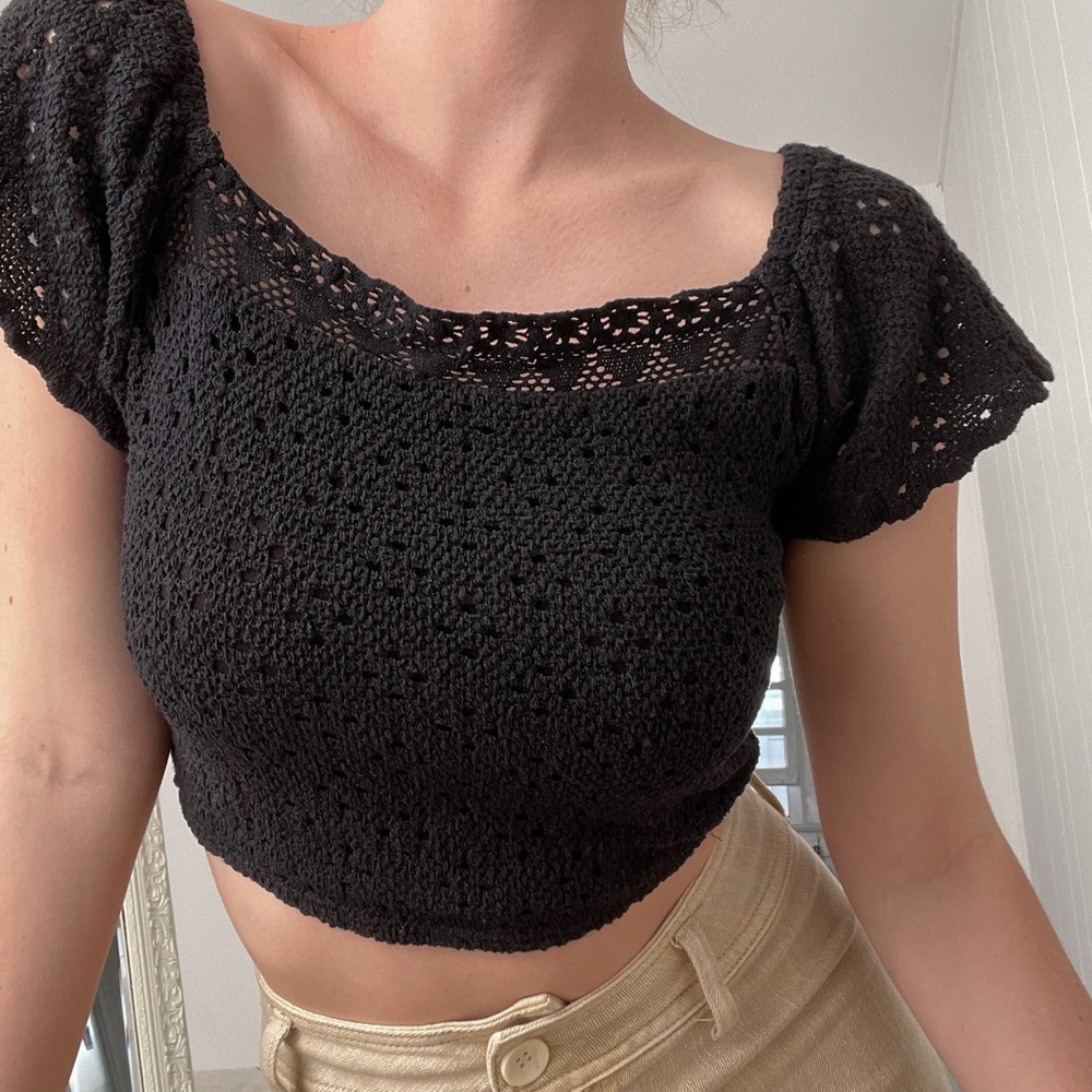 Black Lace Cropped Top -S